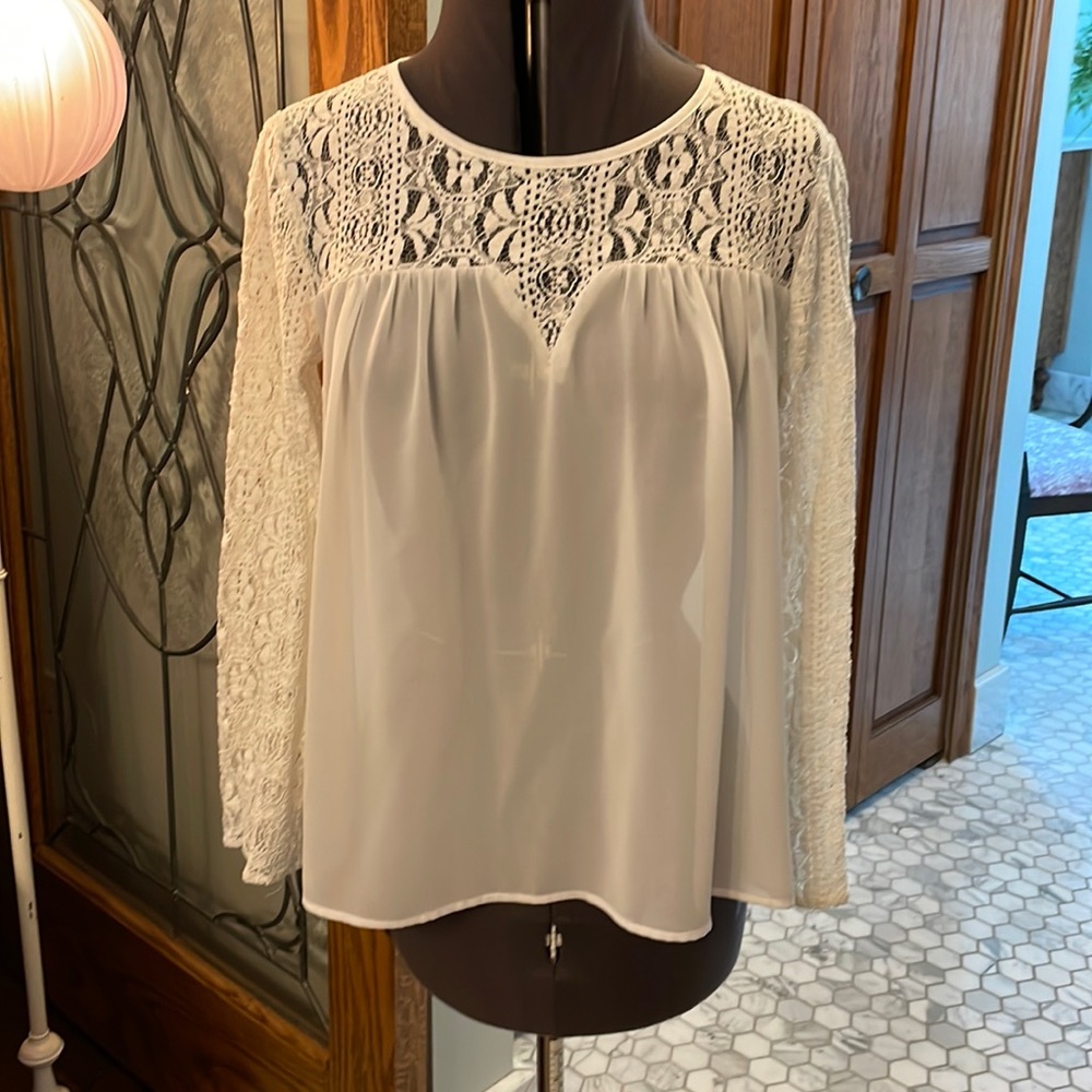 Shyanne Ivory sheer and lace sleeve blousy blouse.  Size M